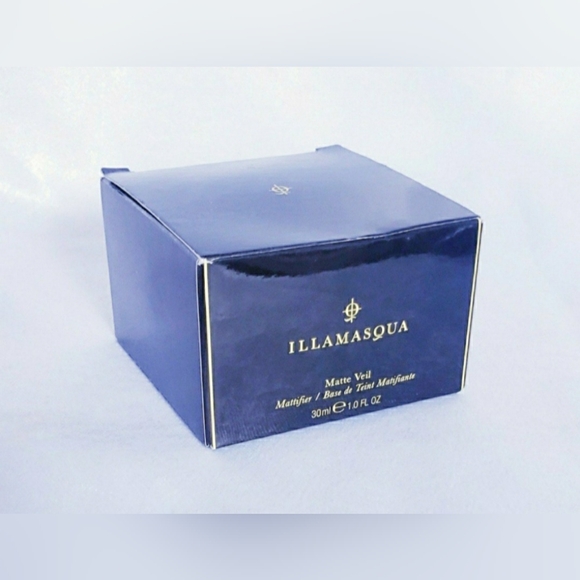 ILLAMASQUA MATTE VEIL PRIMER - Picture 7 of 11